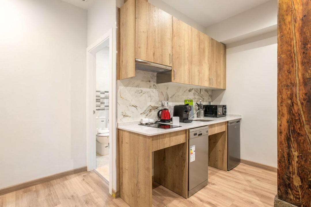 1 Bedroom 1 Bathroom Furnished - Justicia - Cozy - Mintystay Madrid Buitenkant foto
